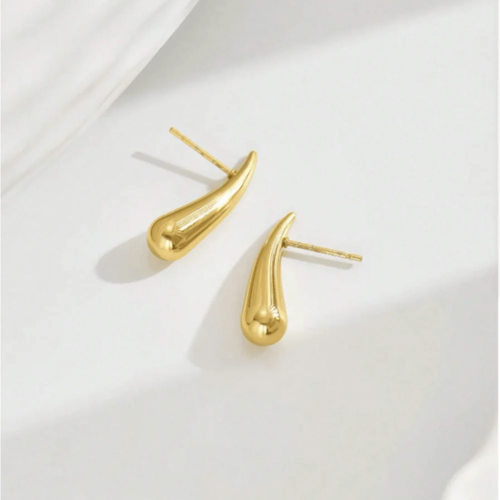 Teardrop Water Drop Earrings – Minimalist Polished Droplet Studs for Women